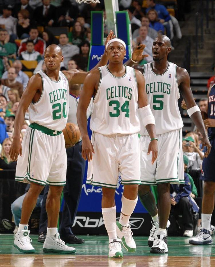 开云登录网址入口-贝弗利：08凯尔特人把KG换成司机也能拿冠军 他们空间太好了