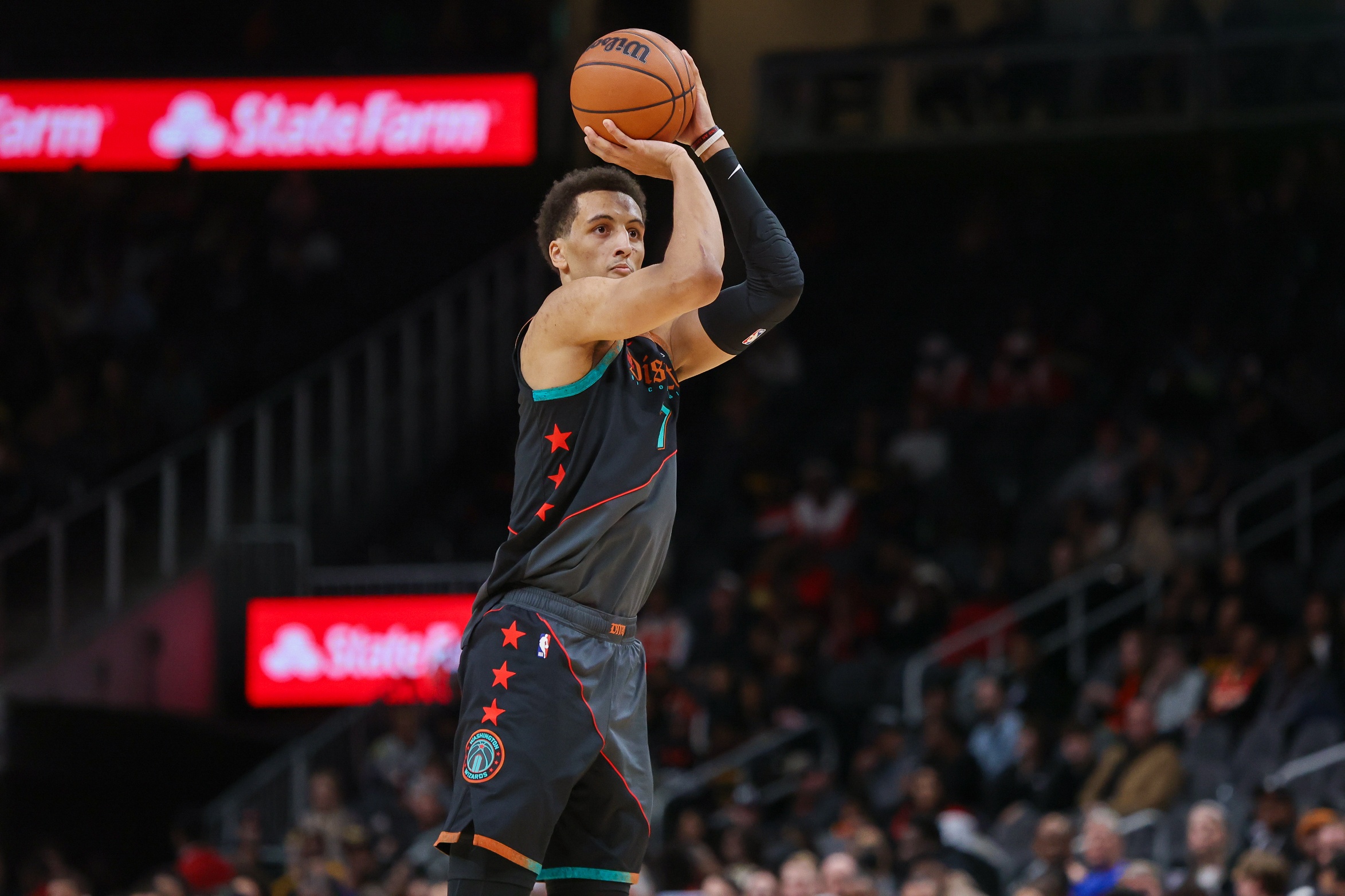 开云网站-队记：快船有四人签下Exhibit 10合同 鲍德温、小泰泰-华盛顿在列