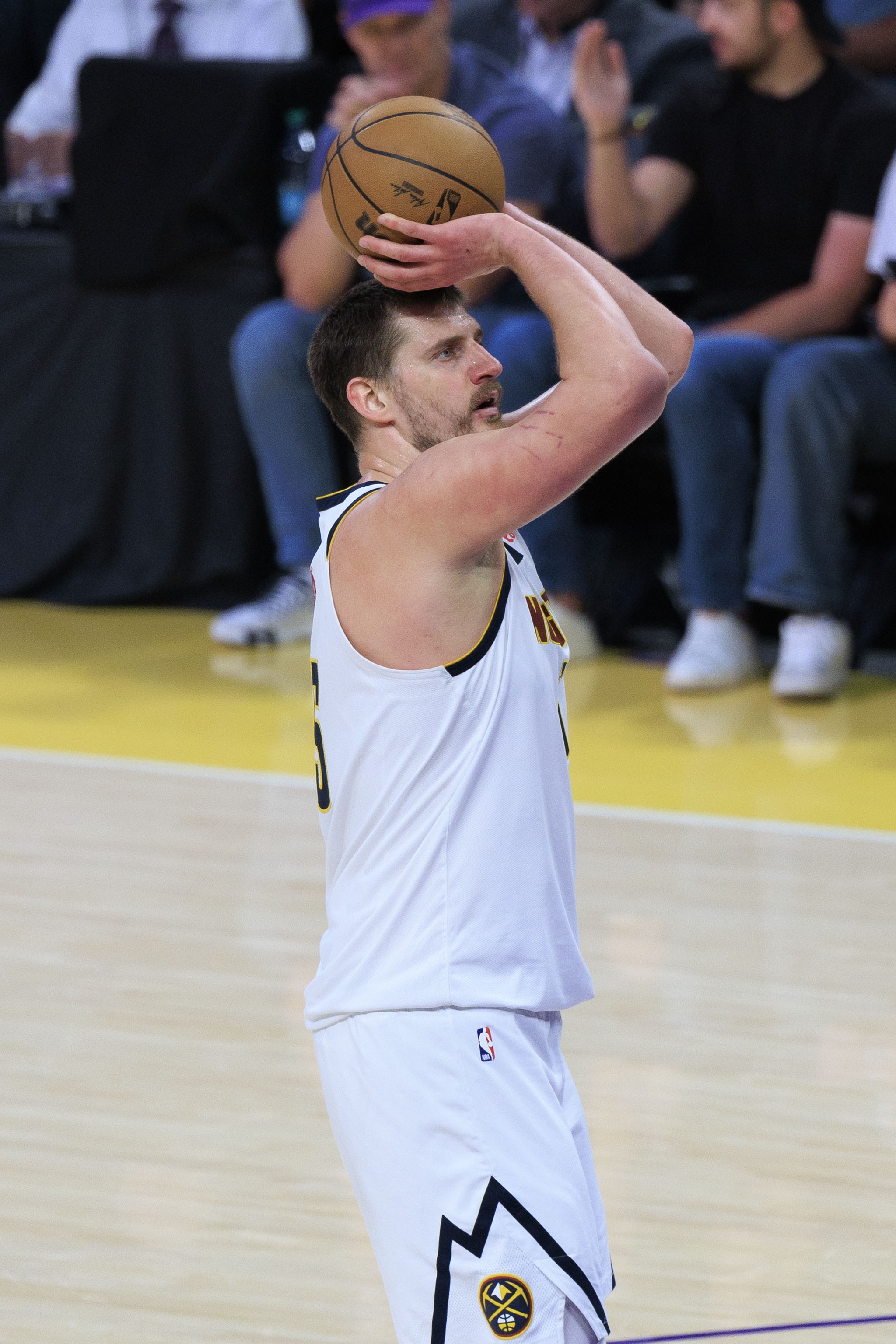 开云登录网址入口-当世第一!约基奇最近7场场均27.7分15.3板13.4助 投篮53.3%